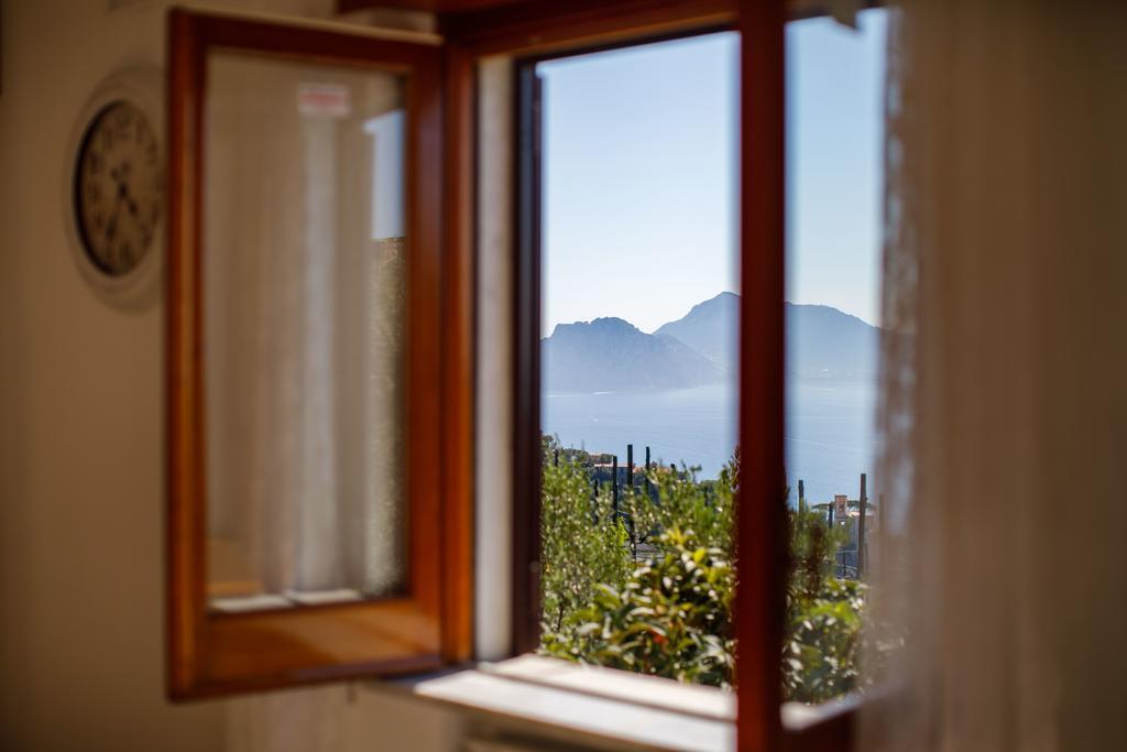 Il Nido Del Gabbiano Appartement Massa Lubrense Buitenkant foto