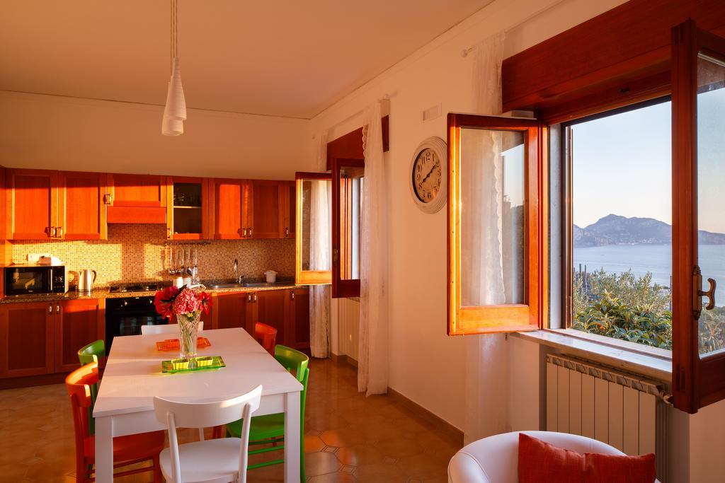 Il Nido Del Gabbiano Appartement Massa Lubrense Buitenkant foto