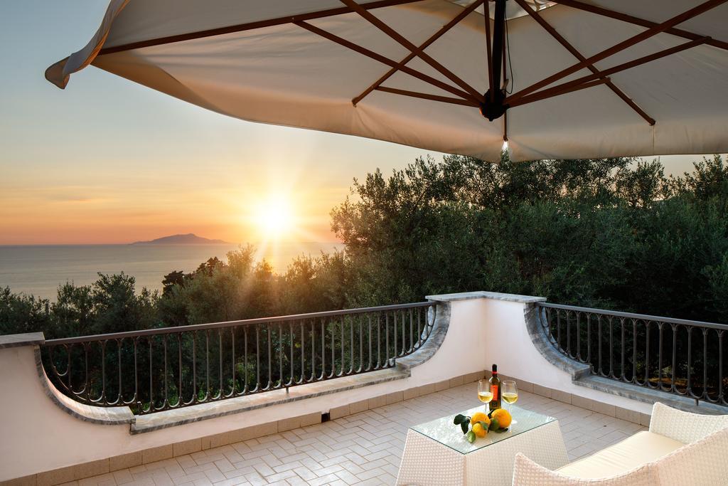 Il Nido Del Gabbiano Appartement Massa Lubrense Buitenkant foto